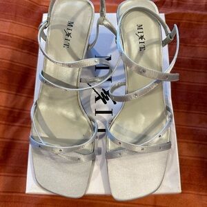 Mixit Frankie Silver Strappy Sandals 9.5M Square Toe Mid Heel Formal Wedding